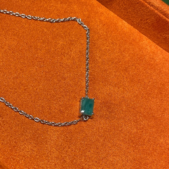 Sterling Silver Bracelet With Natural Emerald Adjustable Length 6.75-7.5 Inch - Picture 2 of 6